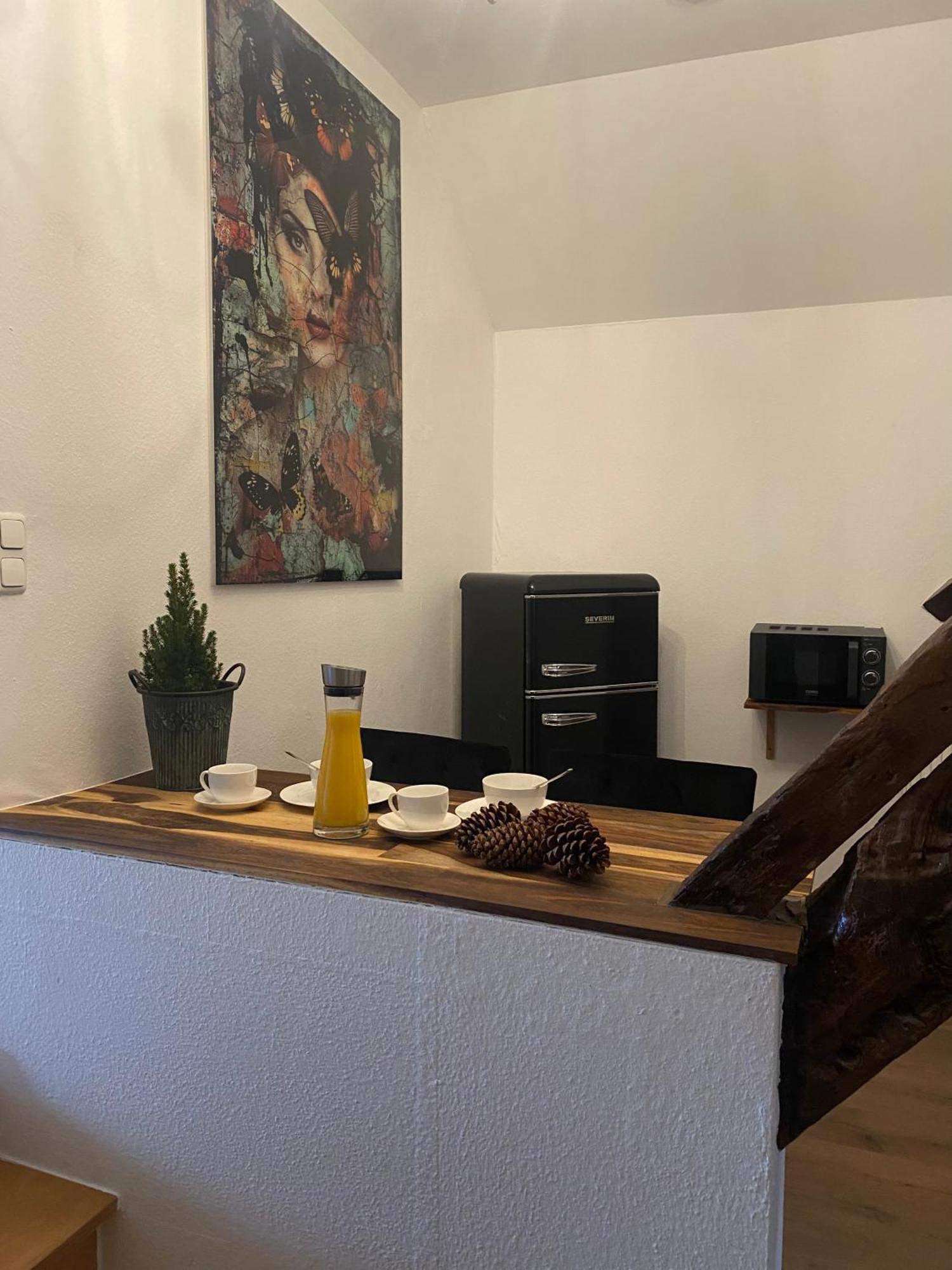Apartment Downtown No.2 *